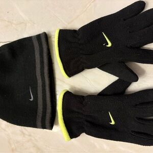 Nike hat and gloves kids